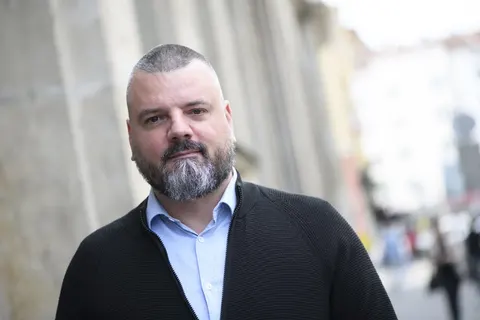 Петър Кирков