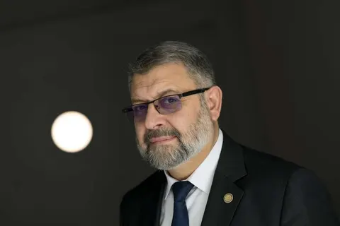Бирали Бирали